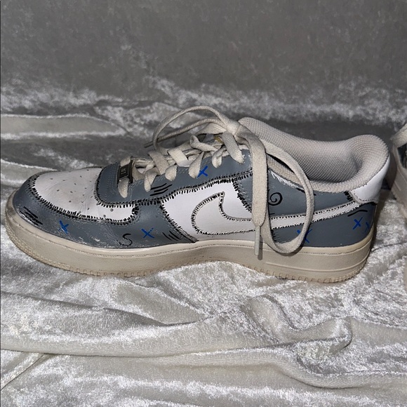 Nike Air Force 1’s - authentic and customized - Picture 7 of 13